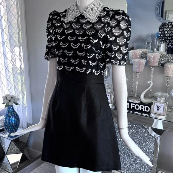 New 🖤 Chic Black and White Mini Dress with Lace Collar - Picture 4 of 17